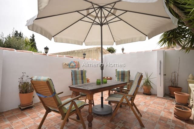 4 soveværelse Finca/Landehus til salg i Albox med swimmingpool - € 225.000 (Ref: 9197074)