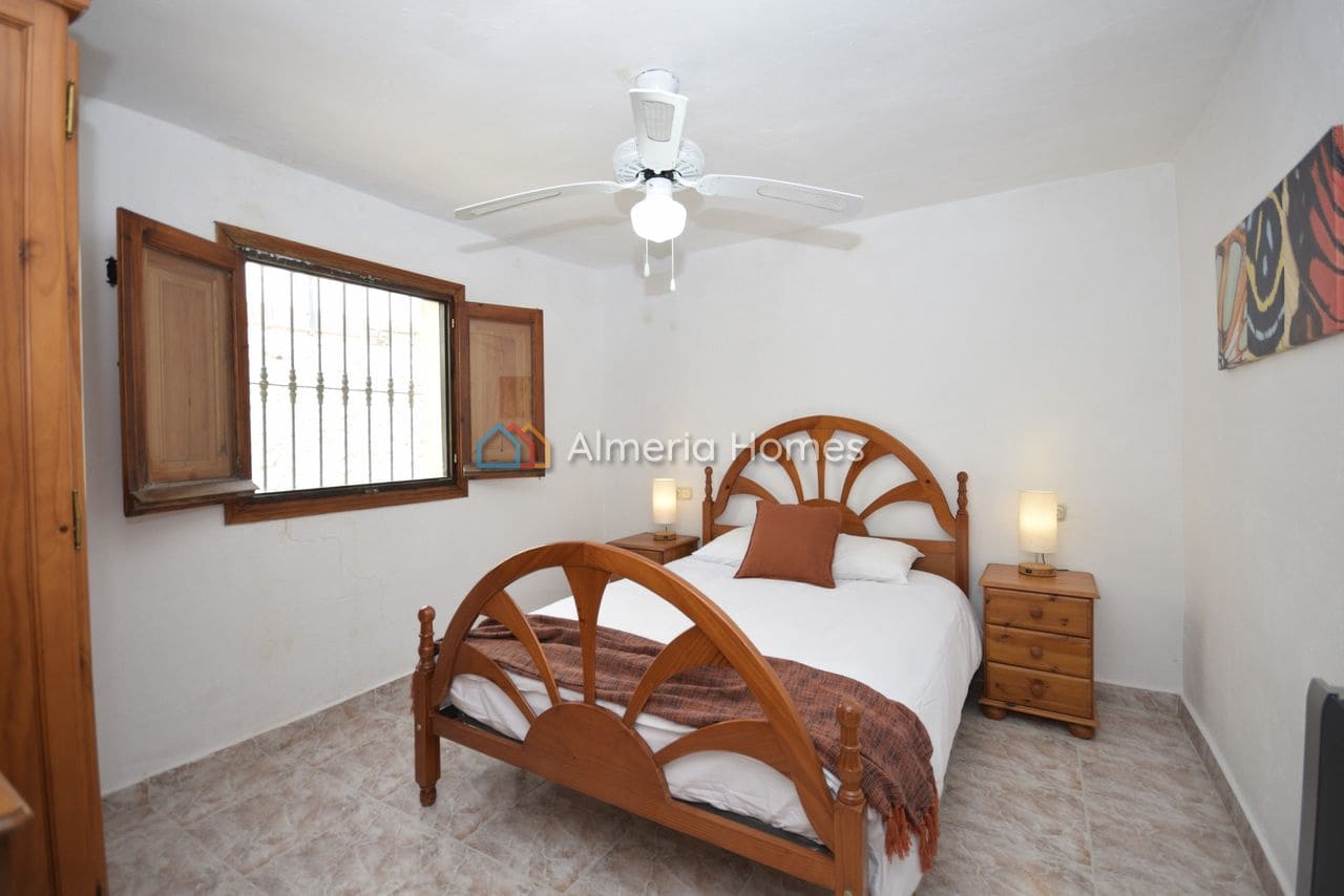 4 sovrum Finca/Hus på landet till salu i Albox med pool - 225 000 € (Ref: 9197074)