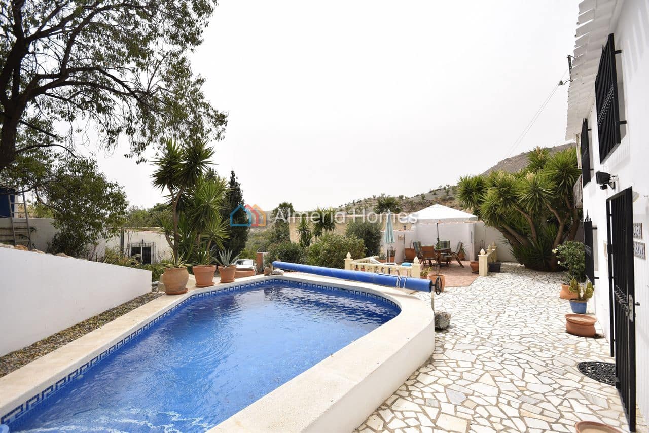 4 sovrum Finca/Hus på landet till salu i Albox med pool - 225 000 € (Ref: 9197074)