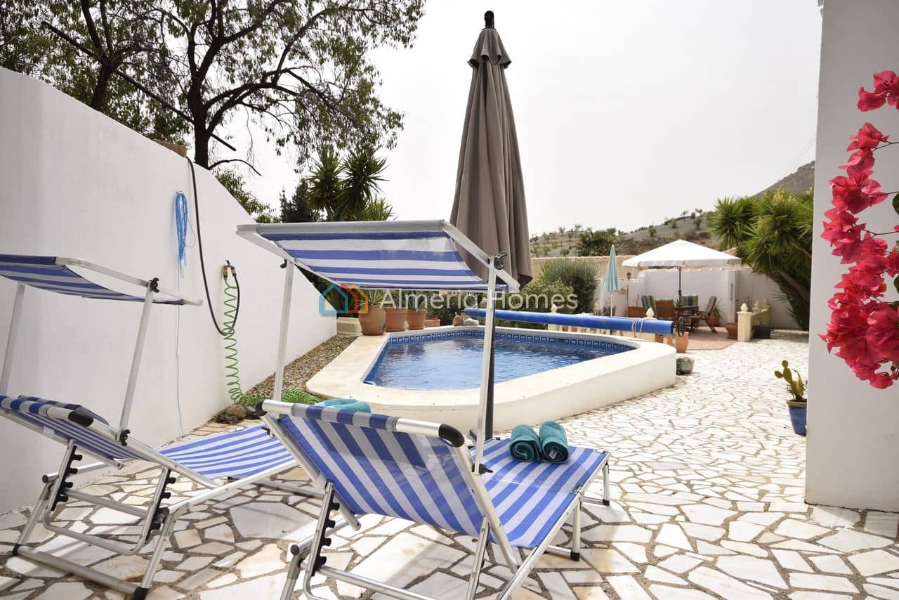 4 sovrum Finca/Hus på landet till salu i Albox med pool - 225 000 € (Ref: 9197074)