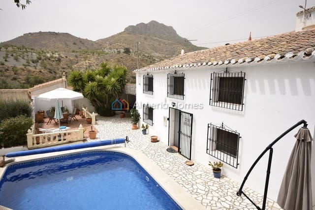 4 soveværelse Finca/Landehus til salg i Albox med swimmingpool - € 225.000 (Ref: 9197074)