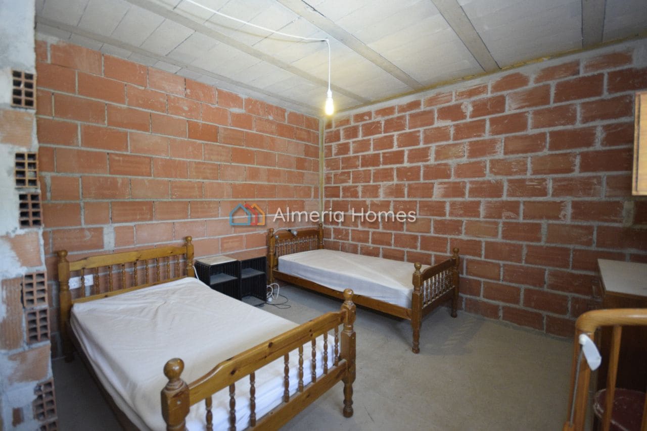 6 soveværelse Finca/Landehus til salg i Oria med swimmingpool - € 199.950 (Ref: 9199996)