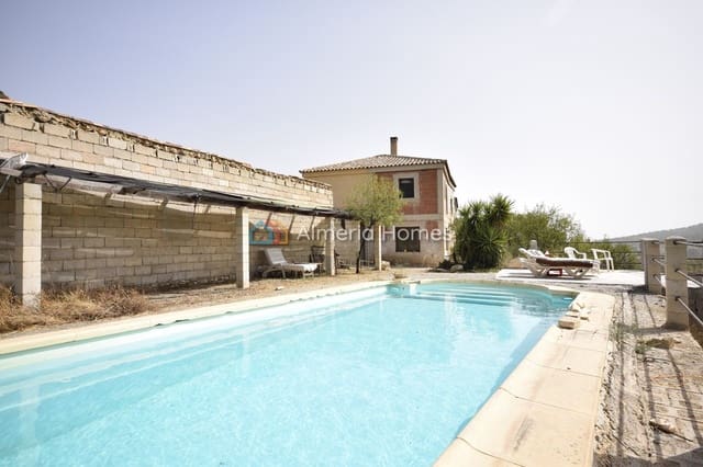 6 soveværelse Finca/Landehus til salg i Oria med swimmingpool - € 199.950 (Ref: 9199996)