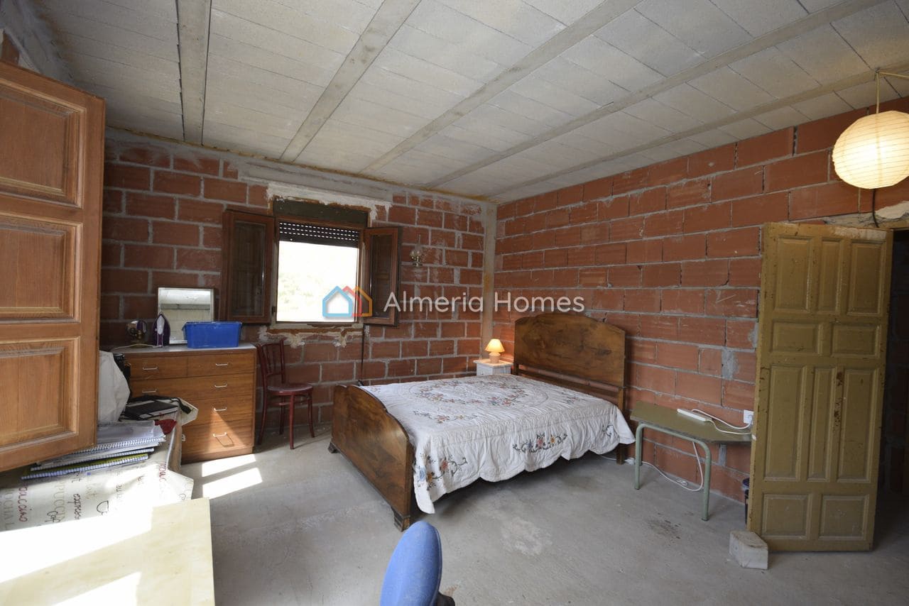 6 soveværelse Finca/Landehus til salg i Oria med swimmingpool - € 199.950 (Ref: 9199996)