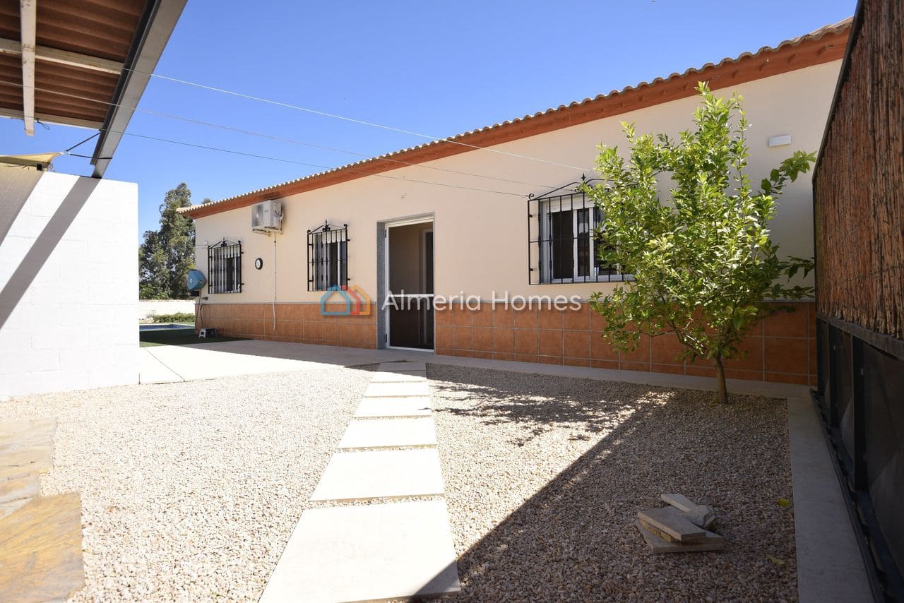 3 sovrum Villa till salu i Cantoria med pool garage - 239 995 € (Ref: 9203307)