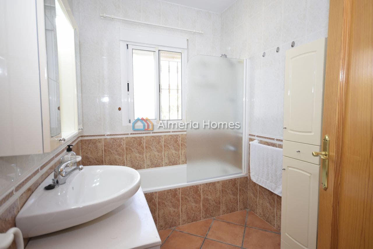 3 sovrum Villa till salu i Cantoria med pool garage - 239 995 € (Ref: 9203307)