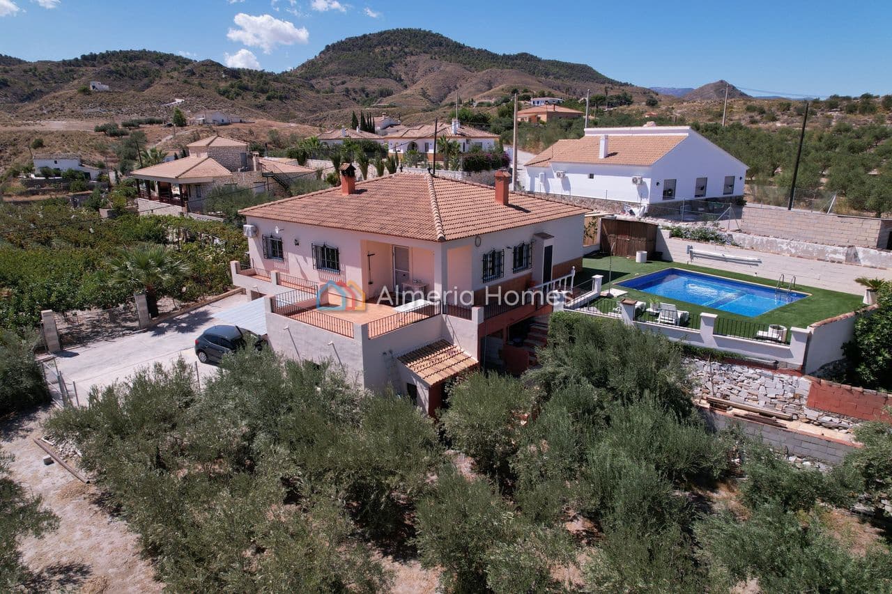 3 sovrum Villa till salu i Cantoria med pool garage - 239 995 € (Ref: 9203307)