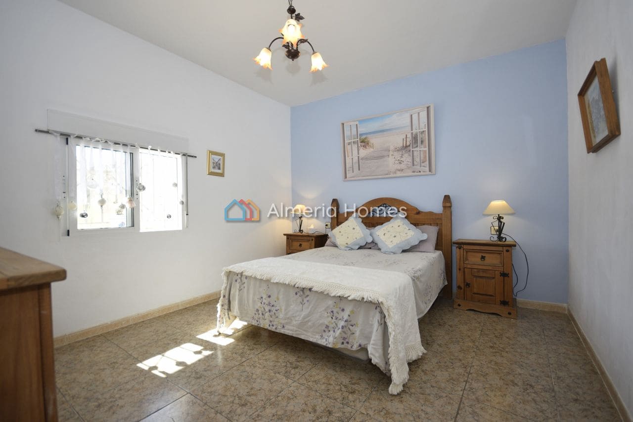 5 sypialnia Finka/Dom wiejski na sprzedaż w Arboleas - 145 000 € (Ref: 9245647)