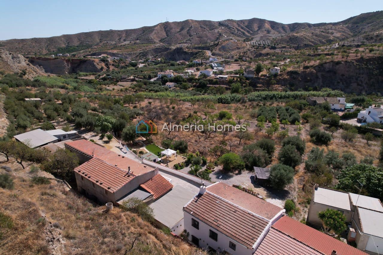 5 sypialnia Finka/Dom wiejski na sprzedaż w Arboleas - 145 000 € (Ref: 9245647)