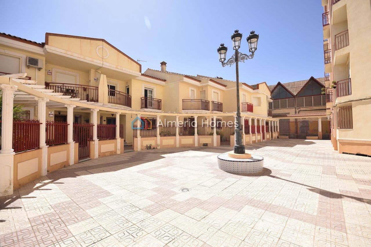 4 slaapkamer Appartement te koop in Albox - € 185.000 (Ref: 9249441)