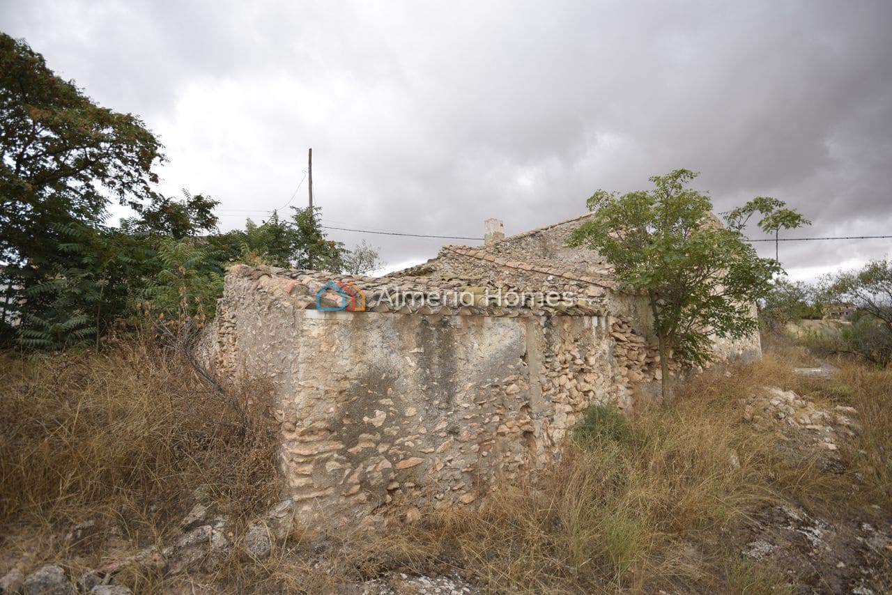 Finka/Dom wiejski na sprzedaż w Chirivel - 39 000 € (Ref: 9271410)