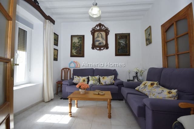 6 bedroom Finca/Country House for sale in Oria with garage - € 159,000 (Ref: 9278665)
