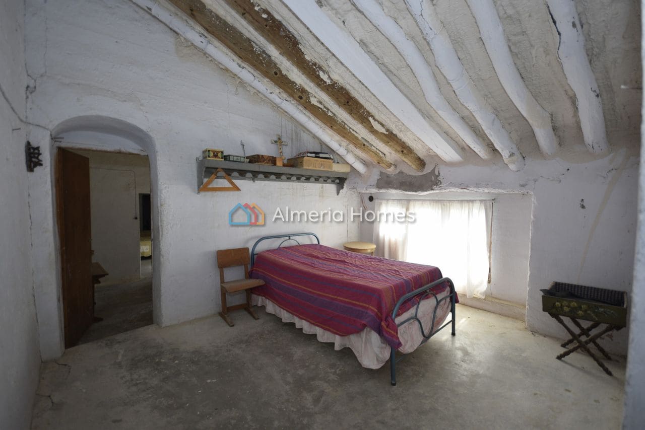 6 soveværelse Finca/Landehus til salg i Oria med garage - € 159.000 (Ref: 9278665)