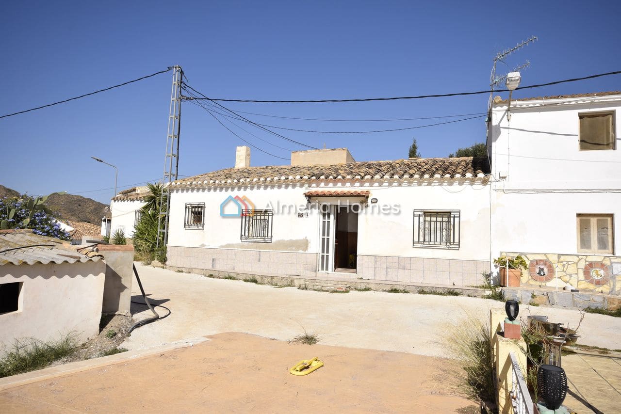 3 bedroom Finca/Country House for sale in Almanzora with garage - € 89,995 (Ref: 9283008)