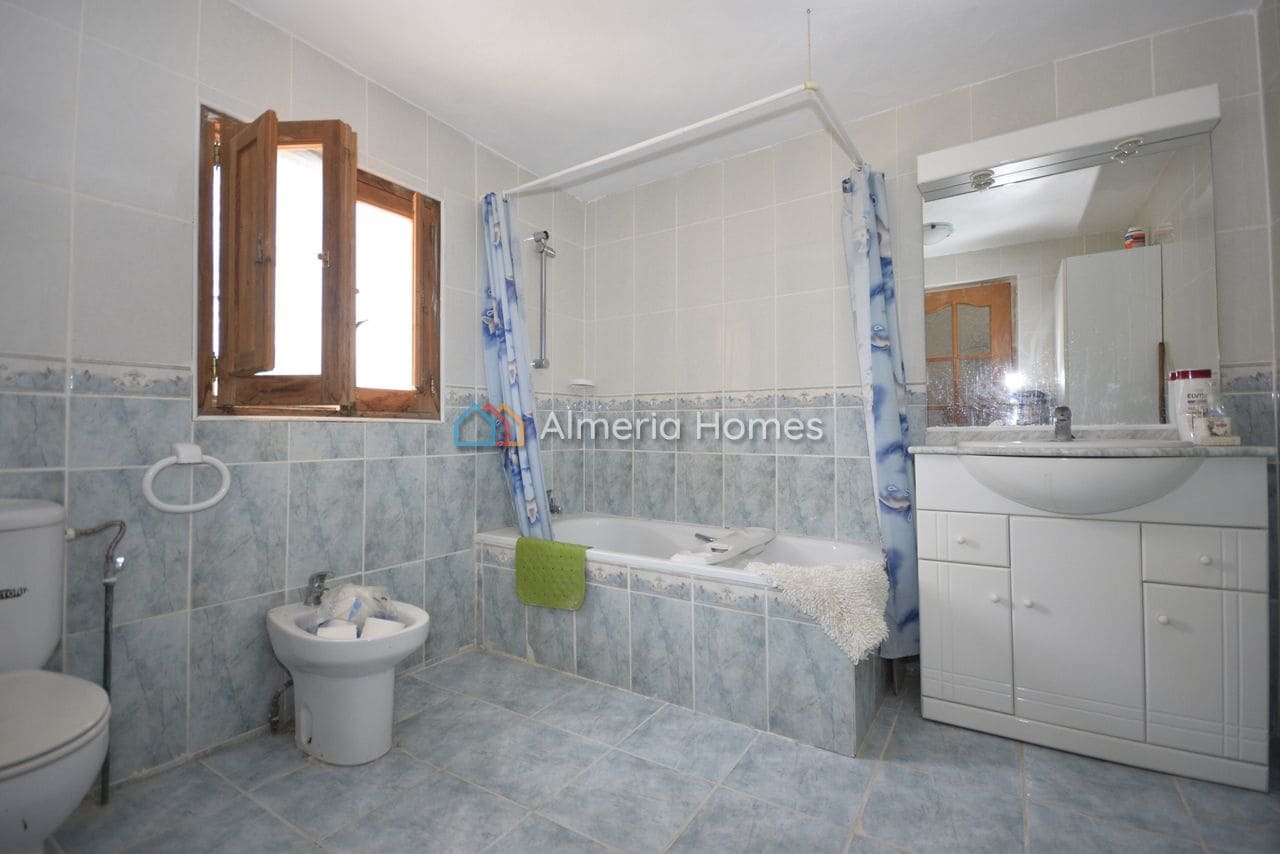 3 bedroom Villa for sale in Partaloa with garage - € 200,000 (Ref: 9293544)