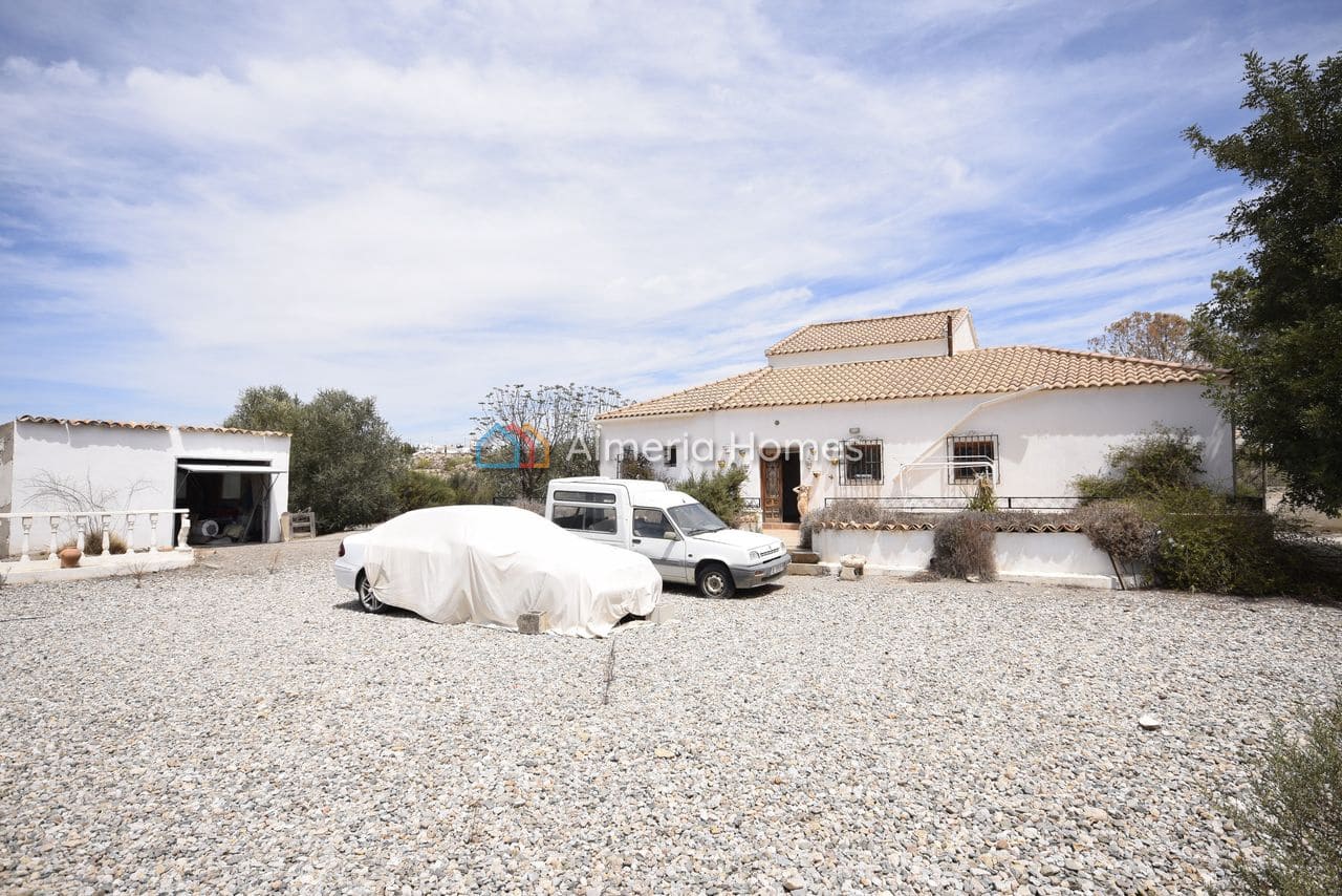 3 bedroom Villa for sale in Partaloa with garage - € 200,000 (Ref: 9293544)