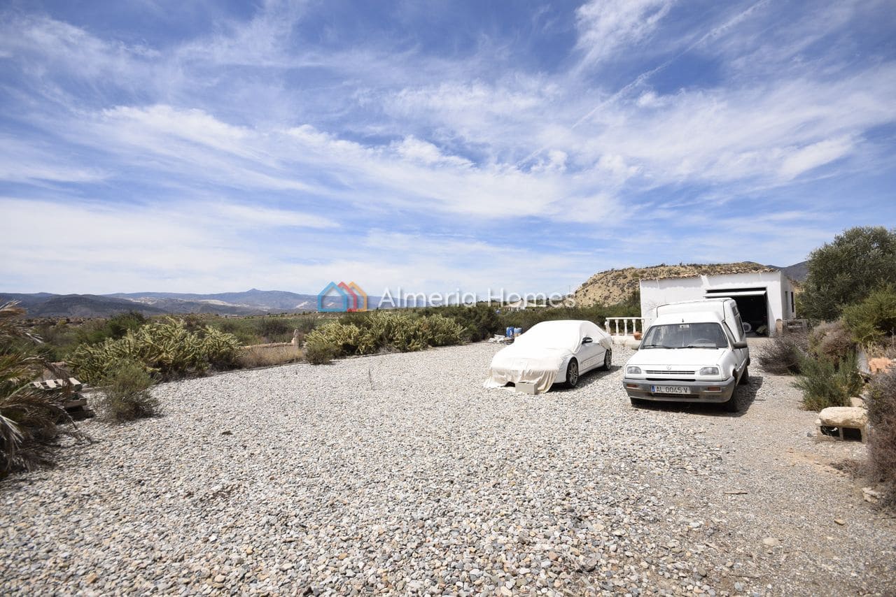 3 bedroom Villa for sale in Partaloa with garage - € 200,000 (Ref: 9293544)