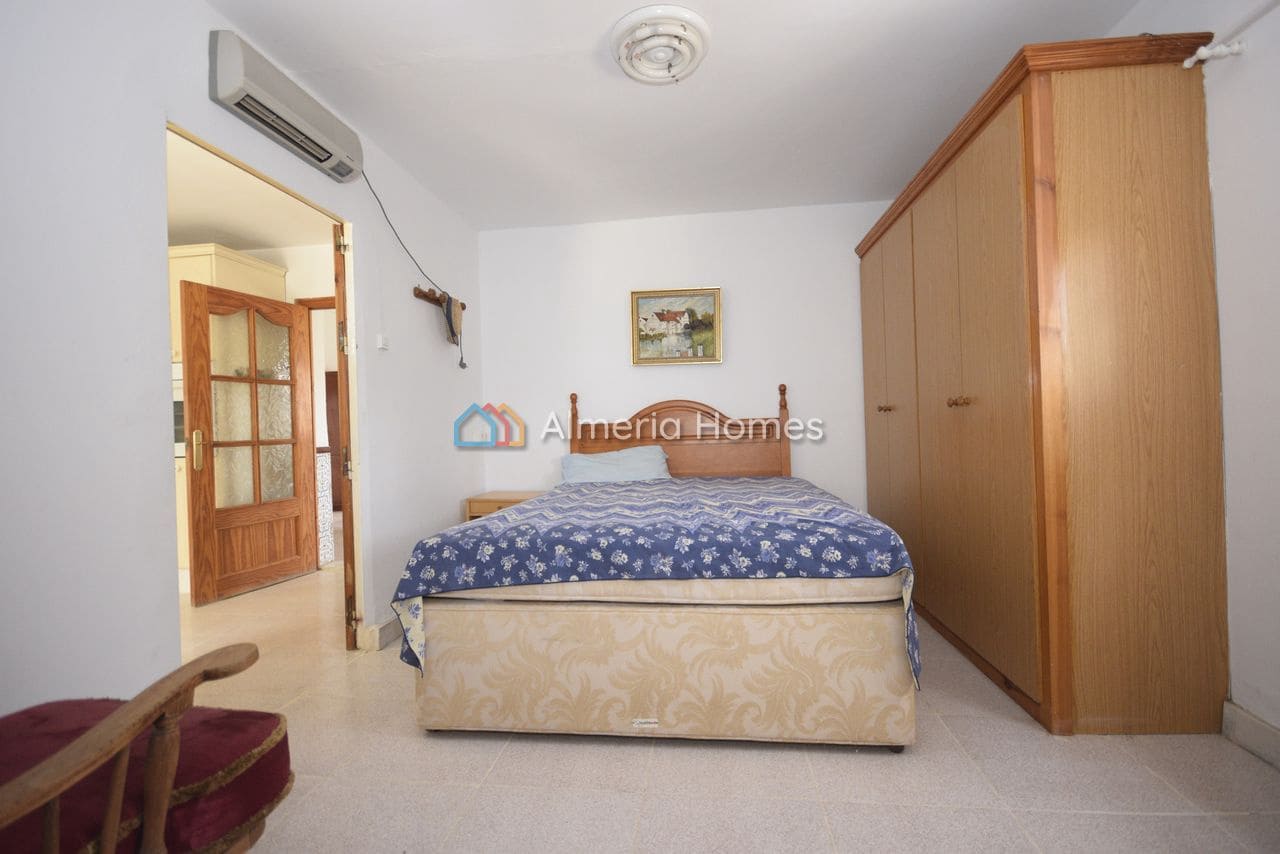 3 bedroom Villa for sale in Partaloa with garage - € 200,000 (Ref: 9293544)