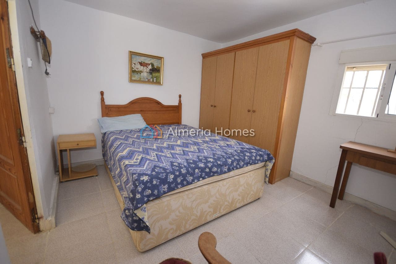 3 bedroom Villa for sale in Partaloa with garage - € 200,000 (Ref: 9293544)