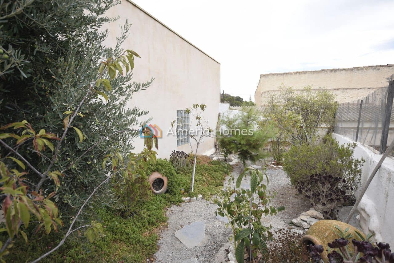 4 bedroom Townhouse for sale in Somontin - € 74,995 (Ref: 9298780)