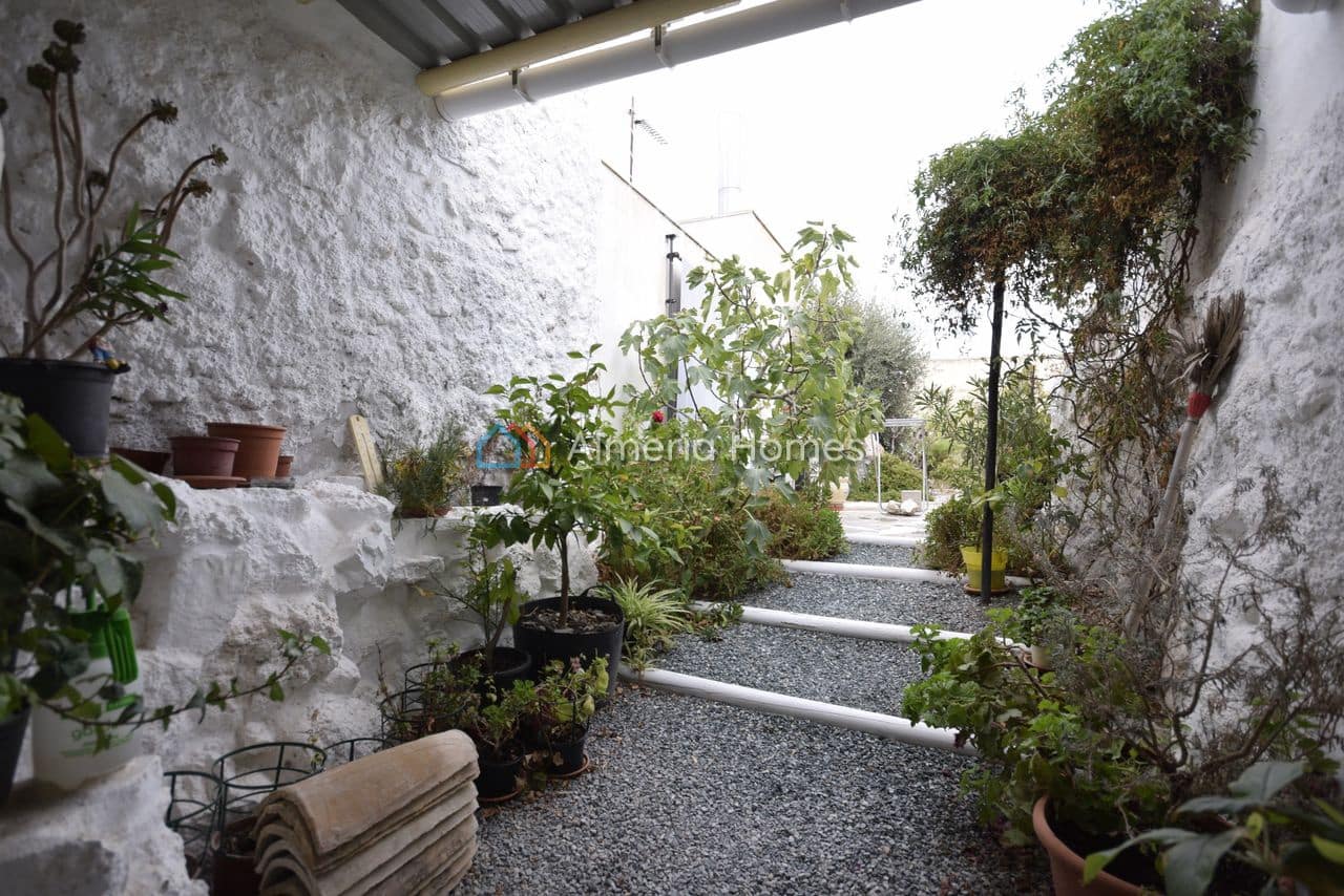 4 bedroom Townhouse for sale in Somontin - € 74,995 (Ref: 9298780)