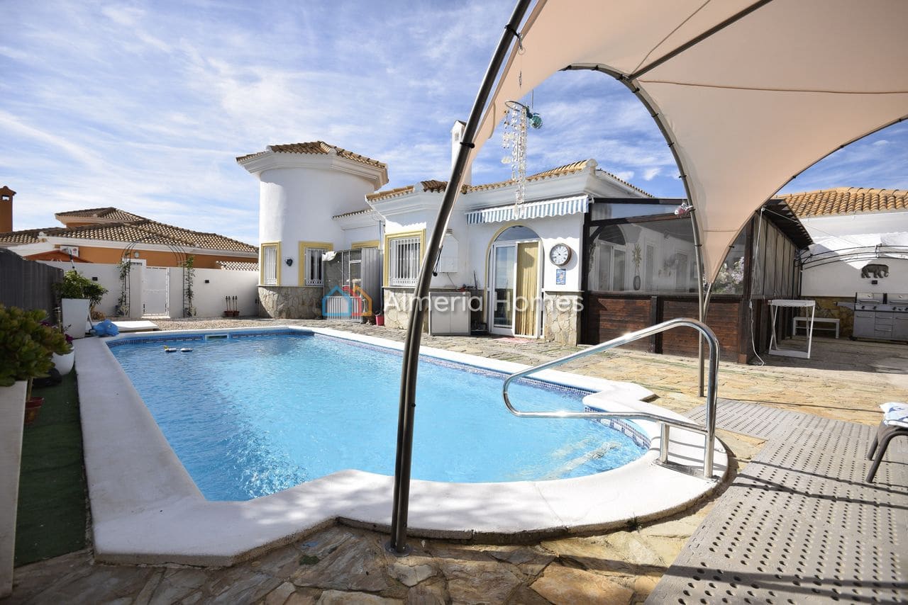 3 soveværelse Villa til salg i Partaloa med swimmingpool - € 274.995 (Ref: 9325426)