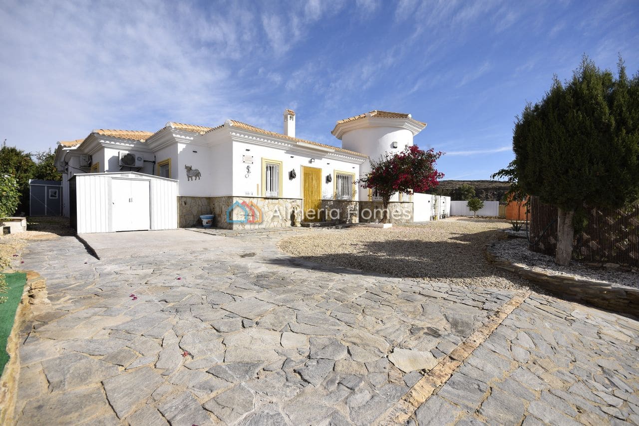 3 soveværelse Villa til salg i Partaloa med swimmingpool - € 274.995 (Ref: 9325426)