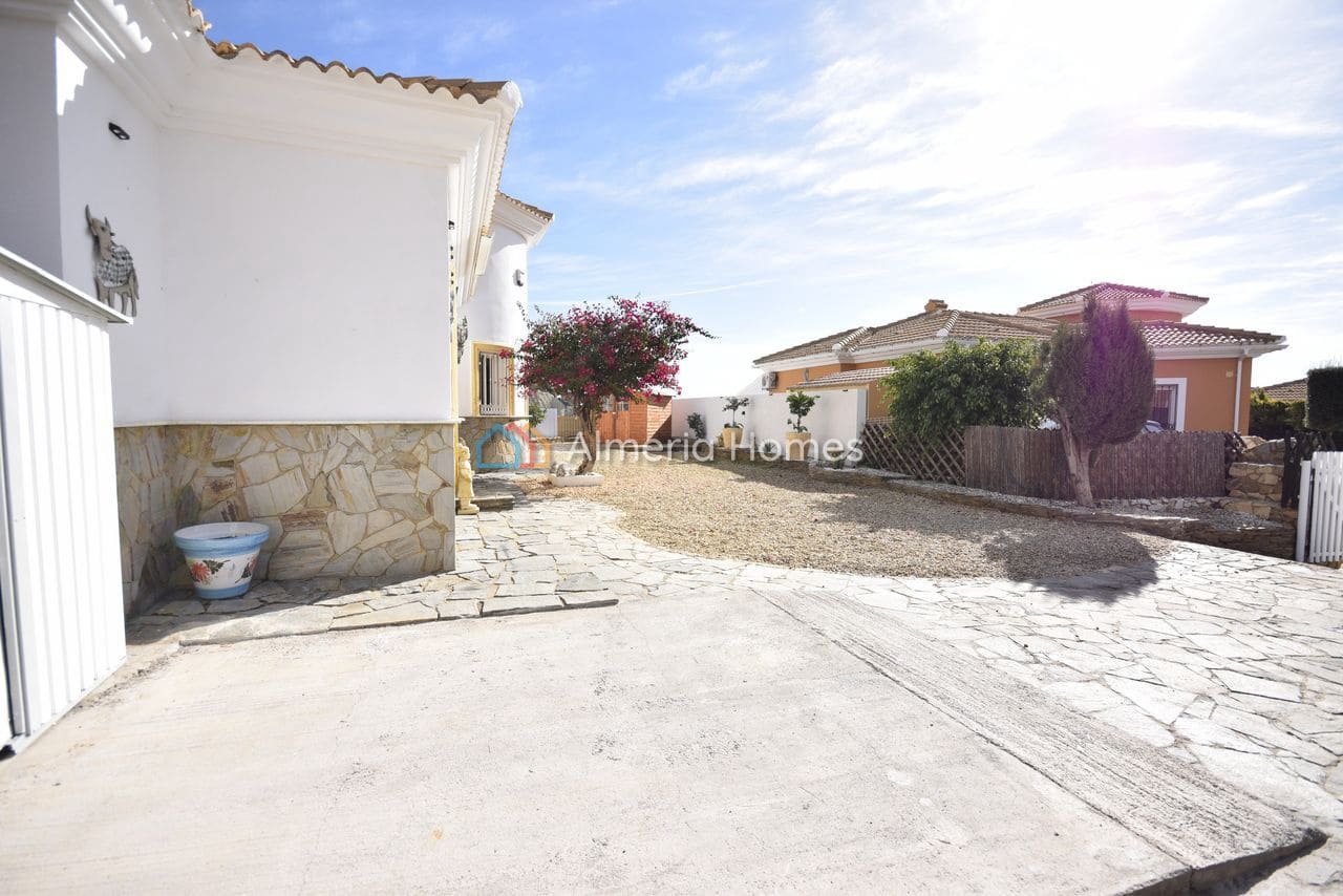 3 soveværelse Villa til salg i Partaloa med swimmingpool - € 274.995 (Ref: 9325426)