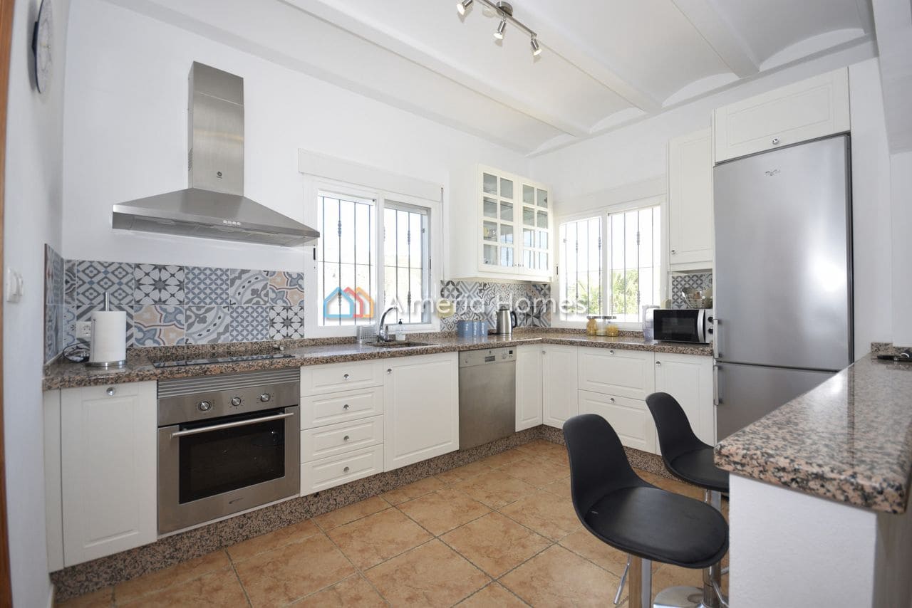 4 slaapkamer Villa te koop in Almanzora met zwembad - € 349.995 (Ref: 9340171)