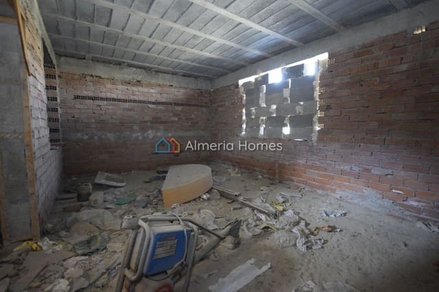 4 soveværelse Villa til salg i Albox - € 99.000 (Ref: 9343571)