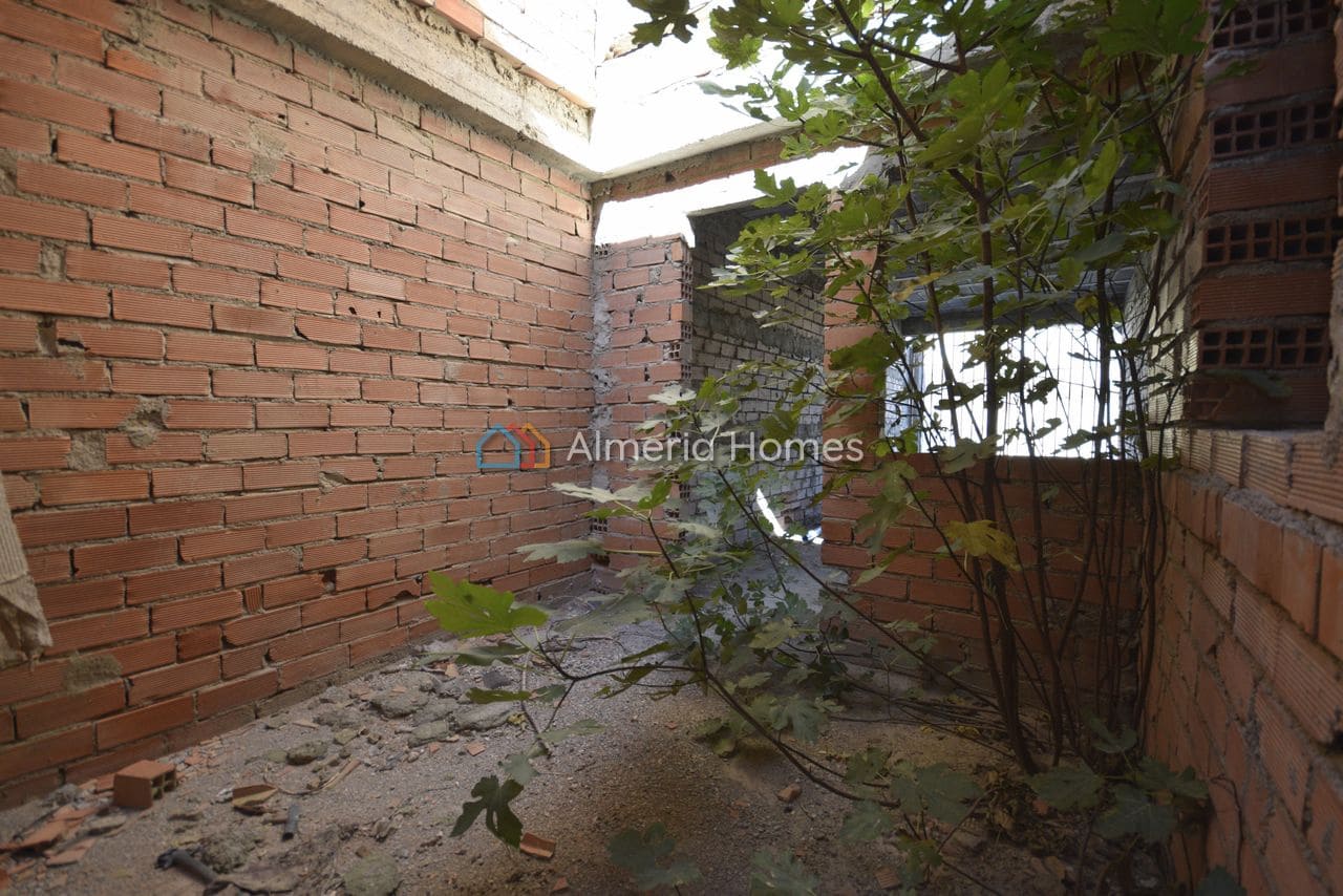 4 soveværelse Villa til salg i Albox - € 99.000 (Ref: 9343571)