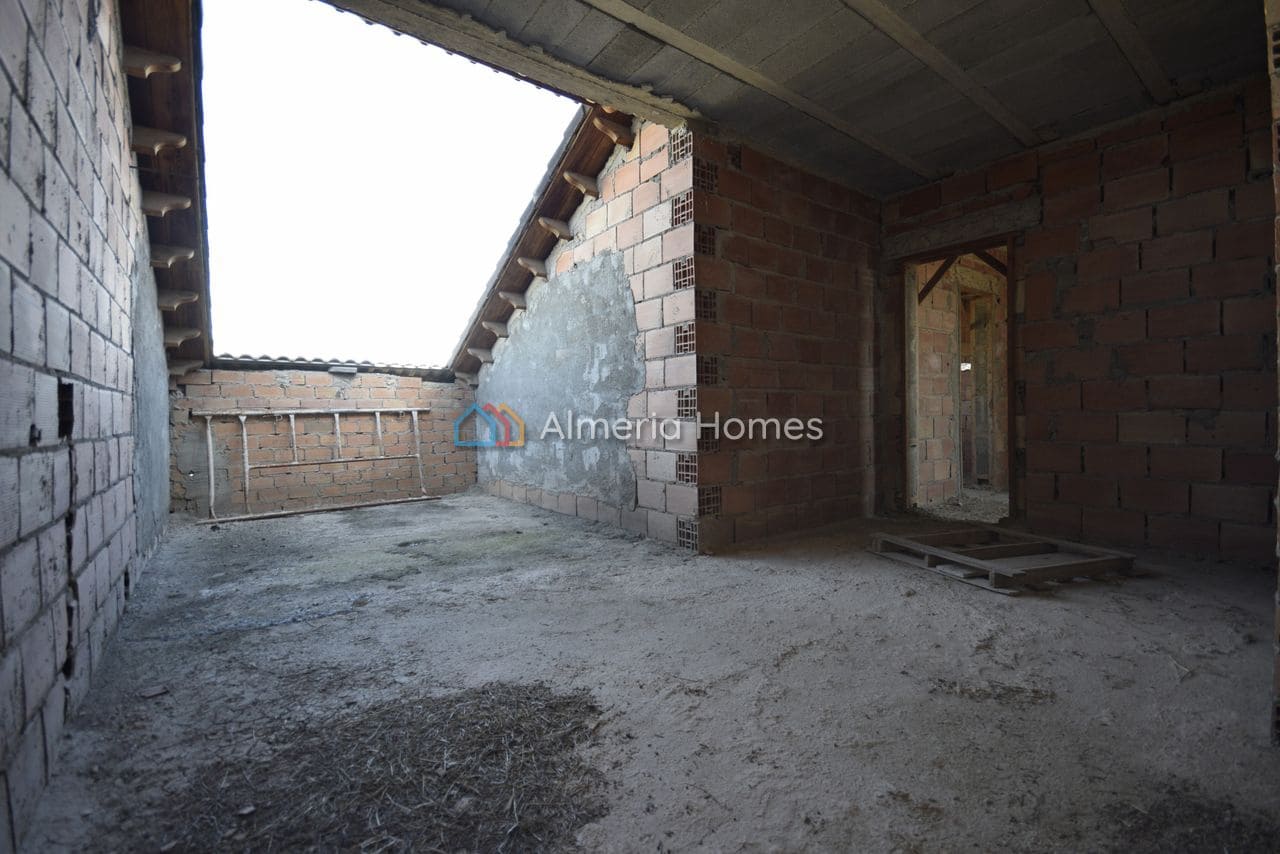 4 soveværelse Villa til salg i Albox - € 99.000 (Ref: 9343571)