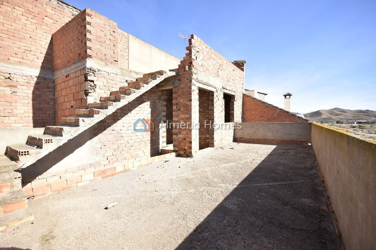 4 soveværelse Villa til salg i Albox - € 99.000 (Ref: 9343571)