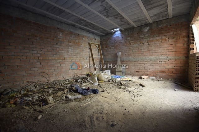 4 soveværelse Villa til salg i Albox - € 99.000 (Ref: 9343571)