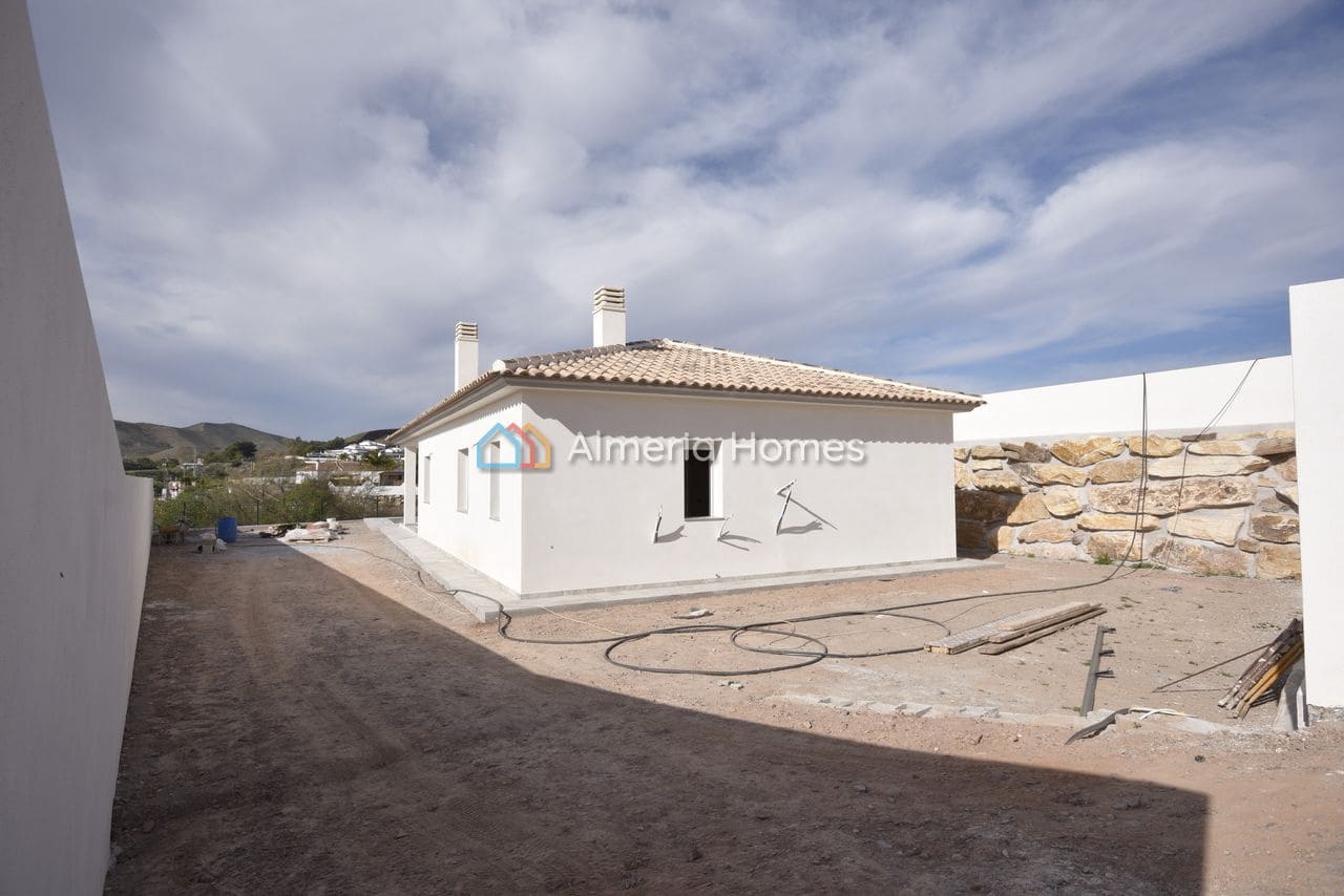 3 bedroom Villa for sale in Arboleas with pool - € 287,000 (Ref: 9371151)