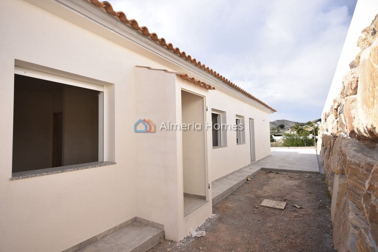 3 bedroom Villa for sale in Arboleas with pool - € 287,000 (Ref: 9371151)