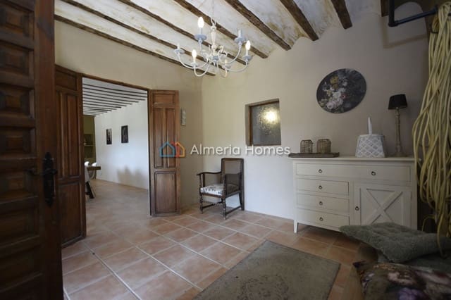 7 bedroom Finca/Country House for sale in Albox with pool - € 325,000 (Ref: 9372237)