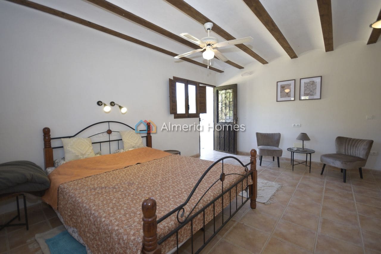 7 bedroom Finca/Country House for sale in Albox with pool - € 325,000 (Ref: 9372237)