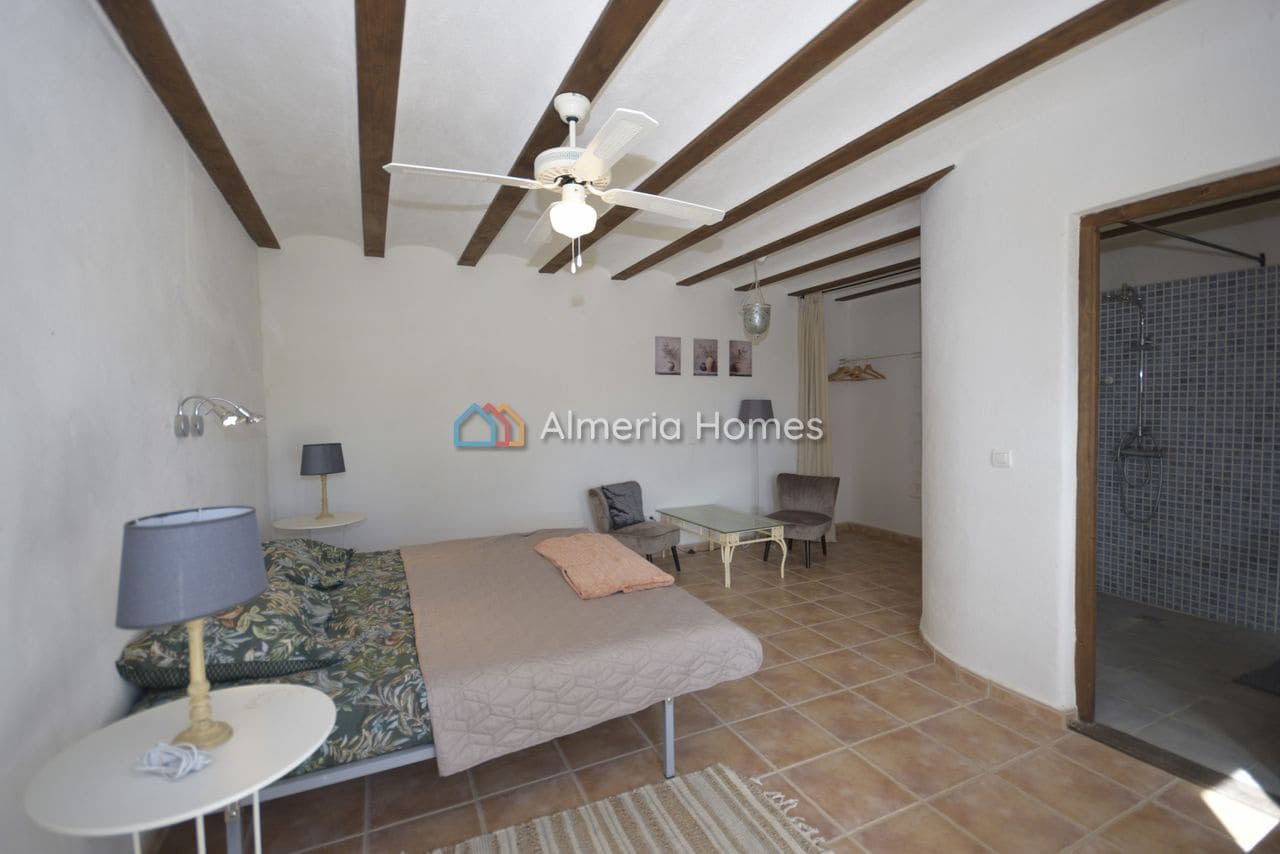 7 bedroom Finca/Country House for sale in Albox with pool - € 325,000 (Ref: 9372237)