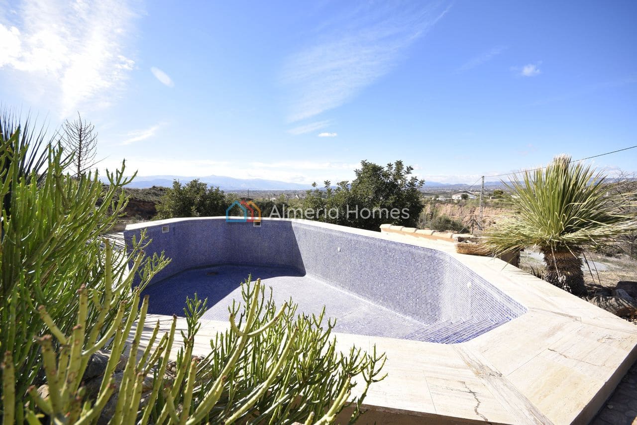 7 bedroom Finca/Country House for sale in Albox with pool - € 325,000 (Ref: 9372237)