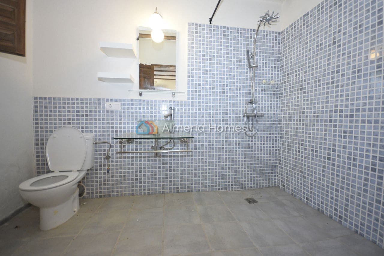 7 bedroom Finca/Country House for sale in Albox with pool - € 325,000 (Ref: 9372237)