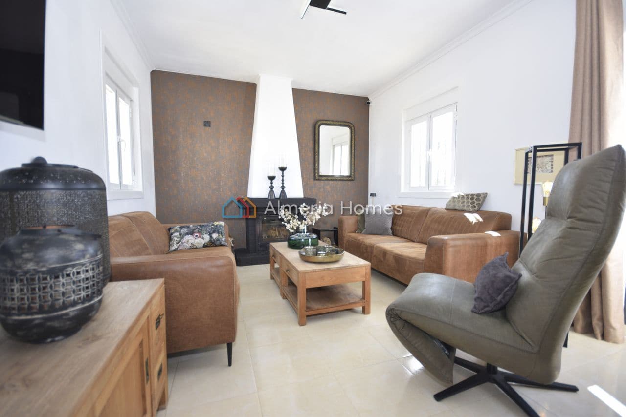 5 soveværelse Villa til salg i Oria med swimmingpool - € 385.000 (Ref: 9380055)