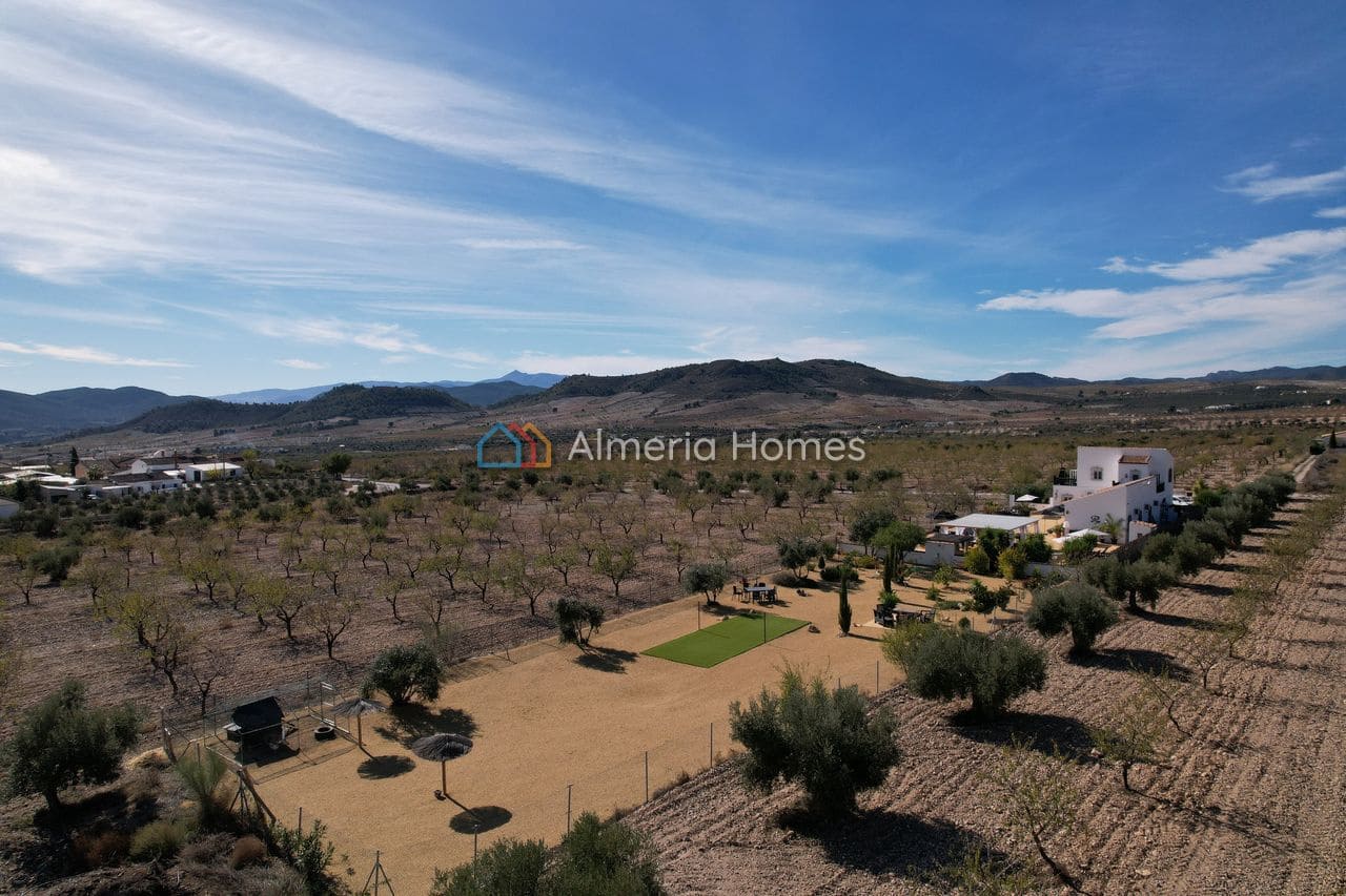 5 soveværelse Villa til salg i Oria med swimmingpool - € 385.000 (Ref: 9380055)