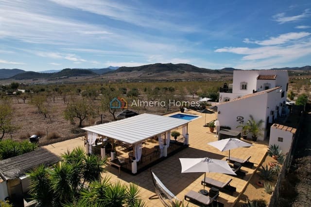 5 chambre Villa/Maison à vendre à Oria avec piscine - 385 000 € (Ref: 9380055)