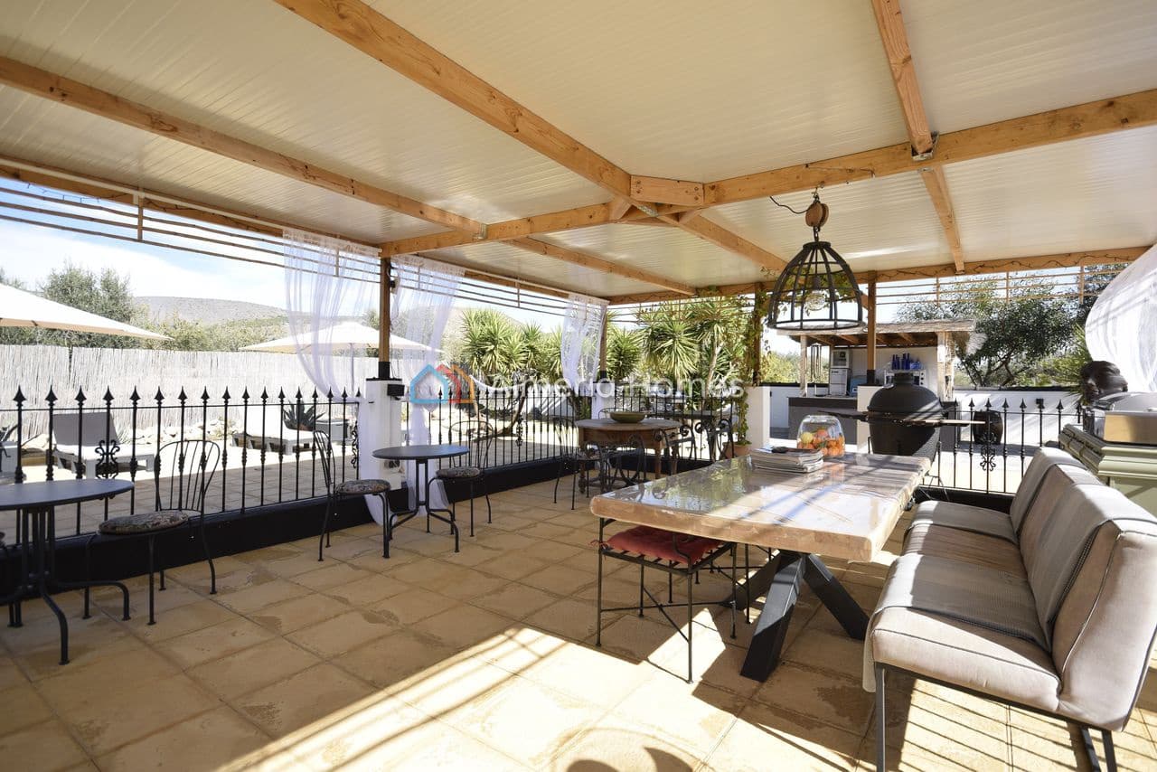 5 soveværelse Villa til salg i Oria med swimmingpool - € 385.000 (Ref: 9380055)