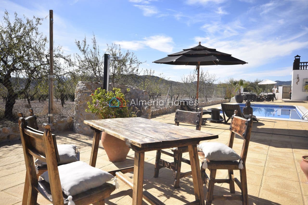 5 soveværelse Villa til salg i Oria med swimmingpool - € 385.000 (Ref: 9380055)