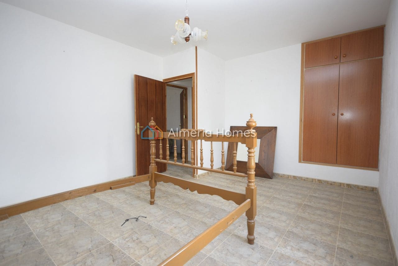 7 slaapkamer Finca/Landhuis te koop in Albox - € 149.950 (Ref: 9383969)