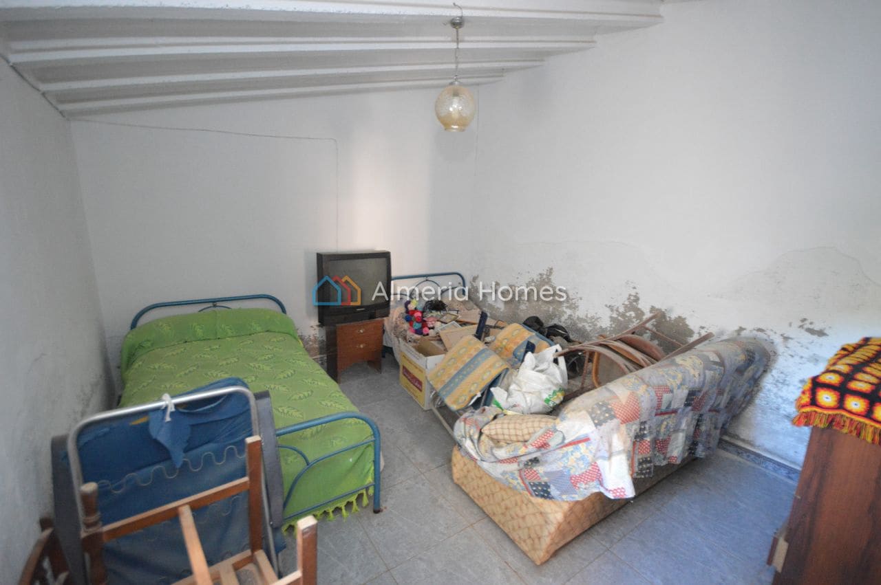 3 bedroom Finca/Country House for sale in Lubrin with garage - € 70,000 (Ref: 9386635)