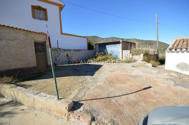 3 soveværelse Finca/Landehus til salg i Lubrín med garage - € 70.000 (Ref: 9386635)