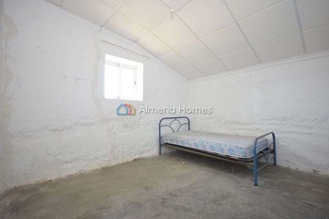 4 soveværelse Finca/Landehus til salg i Oria - € 73.000 (Ref: 9386636)